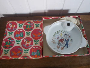 Assiette bouillie bébé SINGER LIMOGES FRANCE L'hiver bouchon boite - Picture 1 of 5