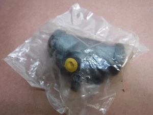 Raybestos Drum Brake Wheel Cylinder WC17508 Jeep Ford Chrysler Free Ship - Picture 1 of 2