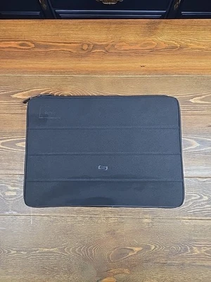 Solo Carrying Case Bond Padded Ultrabook Sleeve 15.6" Notebook - Black PRO115-4 - Image 1 of 4
