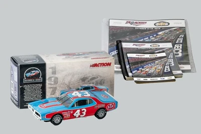 1975 Richard Petty STP Dodge Charger 1:24 Bank - 50th Anniversary Car - Image 1 of 4