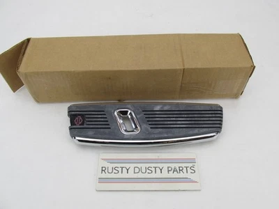 Conjunto estribo izquierdo cromado Harley genuino NOS CVO Kahuna 50501990 Foto 1 de 4