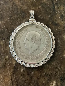 1953 México 5 Pesos Coin ,Ley 0.720 With 925 Rope Bezel. - Picture 1 of 4