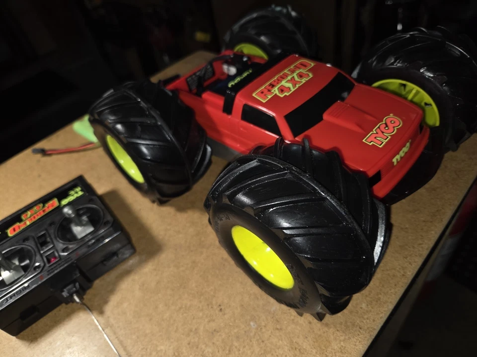 Tyco Rebound 4X4 - FULLY Restored + BATTERY UPGRADE!! Xmas Is a Comin'! Body A++ - Image 1 of 4