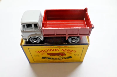 Matchbox Lesney, MB3B4 Bedford Tipper, red dump, only one tiny chip, "C" box - Immagine 1 di 4