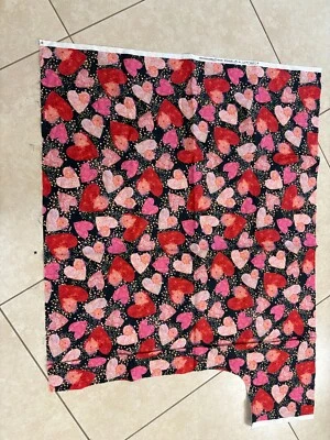 Quilting Treasures Turnowsky All My Love Hearts Confeti en Negro 36x32" más un Foto 1 de 2