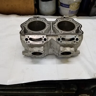 2005-2007 Skidoo Mach Z Summit 1000 mono block cylinder 6613744  420890960 - Image 1 of 4