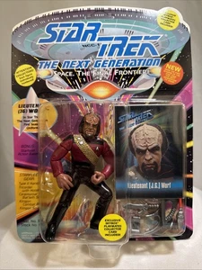 Star Trek TNG Worf 5" Action Figure 1993 Playmates Sigillato Red Duty Uniform - Foto 1 di 14