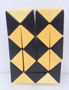 Vintage 1980's Magic Snake Puzzle Rubik's Sphere Cube Style Toy White Checkered - Picture 1 of 6