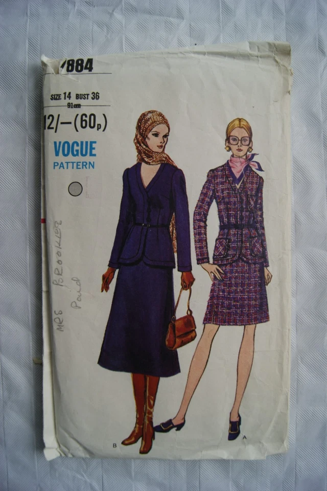 c1970 Vogue Pattern No. 7884 misses suit, size 14, 36 inch, 91 cm bust - Image 1 of 1
