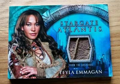 Stargate Atlantis Season 1 Costume Trading Card TEYLA EMMAGAN - Bild 1 von 2