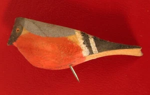 VINTAGE MINIATURE HAND CARVED WOOD CARDINAL BIRD FOLK ART MADE IN SWEDEN ! - Picture 1 of 2