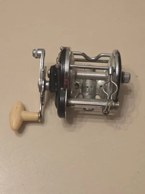 Carrete de pesca Ocean City 965 vintage Foto 1 de 4