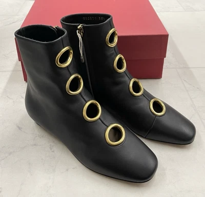 Novas Botas de Tornozelo Valentino Garavani Couro Enfeitado Ilhós Tamanho: 35.5 (EUA 5.5) - Imagem 1 de 4