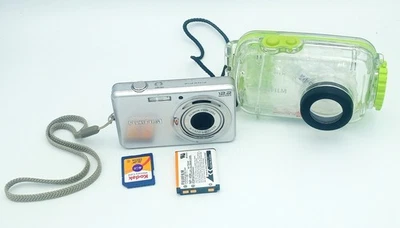 Fujifilm FinePix J30 12.2MP Silver Compact Digital Camera + SD Card Water Case - Image 1 of 4