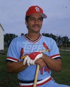 Julio Gonzalez - 1982 St. Louis Cardinals - ToppsVault 120mm color transparency - Picture 1 of 1