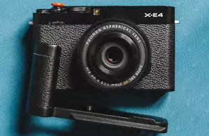 Fujifilm X-E4 26,1MP Spiegellose Systemkamera - Schwarz mit Objektiv - Bild 1 von 6