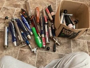 VINTAGE BEER TAP MIXED LOT BUDWEISER AND OTHERS - Picture 1 of 4