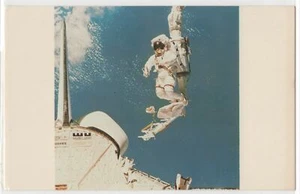 Nasa Space Shuttle Space Walk McCandless Astronaut Cherry Picker Postcard - Picture 1 of 2