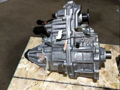 Estuche de transferencia Nissan Armada 2007-2015 4X4 33100-7S11A Foto 1 de 4