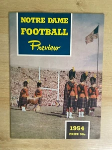 1954 Notre Dame Football Preview With Original Envelope B2676 - Picture 1 of 4