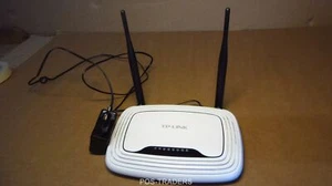 TP-LINK TL-WR841N V10.0 - N300 300Mbps Wireless Extender Wi-Fi Router INCL PSU - Afbeelding 1 van 3