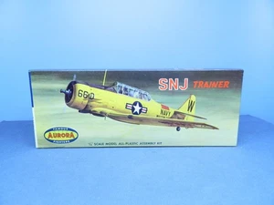 1/48 Kit Vintage 1960 Aurora No. 80-.79 SNJ TRAINER Box in Great Condition - Picture 1 of 4