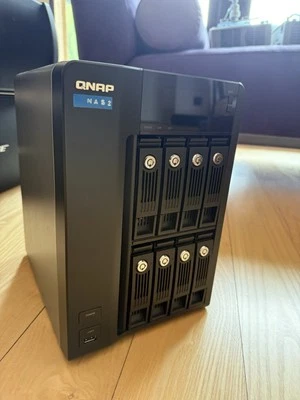 QNAP TS-809 Pro 8-Bay NAS Server – No Hard Drives Included - Image 1 of 4