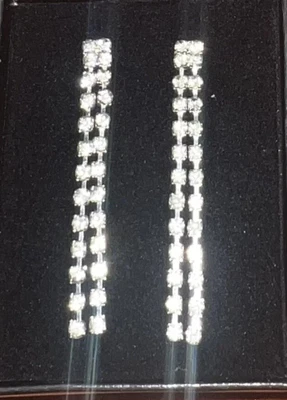 NEW AVON Silver Tone Chandelier Rhinestone Drop Dangle Earrings Boxed 💎 - Image 1 of 2