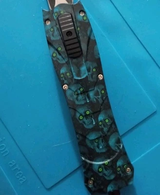 Juego de herramientas de acero inoxidable con rompe ventanas Foto 1 de 3