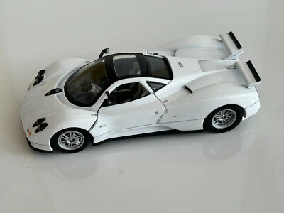 Motor Max Pagani Zonda C12 JET BLANCO Diecast Modelo Coche Escala 1:24 Nº 73272 Foto 1 de 4