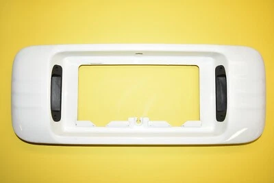 98-04 Isuzu Rodeo Marco de matrícula trasero Borde Bisel OEM 99 00 01 02 03 Blanco Foto 1 de 4