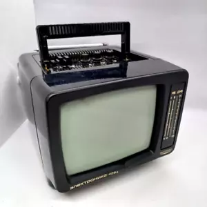 Mini TV portable "Elektronika - 409". Black-white color. Working. Vintage USSR - Picture 1 of 14