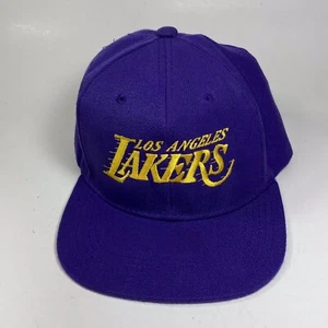 Cappello con berretto posteriore a scatto Los Angeles LA Lakers NBA regolabile viola - Foto 1 di 6