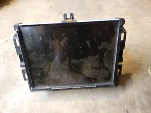 2014-216 Chrysler 200 RADIO STEREO 8.4" VP3 NA INFO DISPLAY TOUCH SCREEN 6823862 - Bild 1 von 3