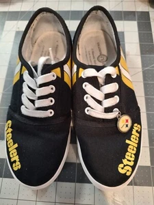 Pittsburgh Steelers NFL The Bradford Exchange Shoes w/charm Size 6.5 - Picture 1 of 12