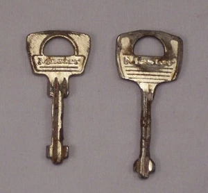 Vintage Master Lock Milwaukee Key 1.75" Flat Crude Padlock Key Lot Of 2 - Picture 1 of 1