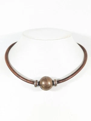 Gargantilla de bola redonda vintage boho de cuero marrón tono bronce 16" Foto 1 de 4