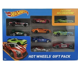 Hot Wheels 9 Pack Gift Set with Exclusive '08 Dodge Challenger SRT8 D5 - Picture 1 of 6