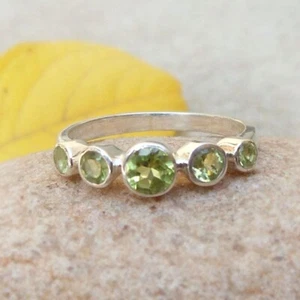 Natural Green Peridot Round Gemstone 925 Sterling Silver Band Ring Gift For Her - Picture 1 of 11