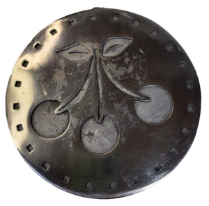 Vintage Cherry Trivet on Rubber Legs Cast Aluminum Hanging Loop 2003 Copco 6.5" - Picture 1 of 3