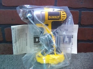 Dewalt DC825 18V 1/4" Impact Driver-***NEW*** - Picture 1 of 8