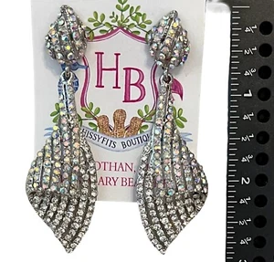 Aurora Borealis Chandelier Pierced Earrings Iridescent Rhinestones New Gift Box - Picture 1 of 13