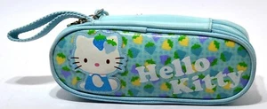 ASTUCCIO HELLO KITTY BUSTA ROTONDA 2 ZIP FRUITS CELESTE BAMBINA OFFERTA SCUOLA - Foto 1 di 1