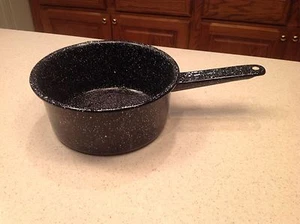 Vintage Graniteware Black W/ White Speckles Sauce Pan Pot Handled 3.25" tall - Imagen 1 de 10
