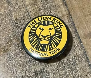 Botón Vintage Disney El Rey León Gira Nacional Estados Unidos 1.5" diámetro - Imagen 1 de 2