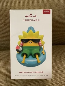 Hallmark Keepsake Walking On Sunshine Ornament 2019 Christmas Box Magic Sound - Picture 1 of 8