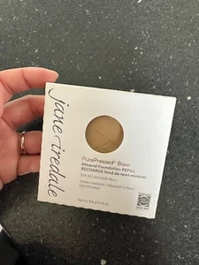 Base mineral prensada pura Jane Iredale recarga 9,9 g brillo dorado - Imagen 1 de 3