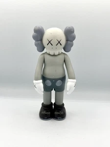 Kaws 16 Open Edition Medicom Toy Vinyl Figure 2016 Gray White  7" FREE C/S *READ - Picture 1 of 9