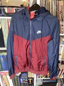 Nike Men’s Two Tone Navy/Burgundy Windbreaker Size M (Rare) SUPER CLEAN - Picture 1 of 5