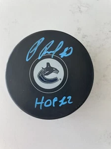 PAVEL BURE SIGNED Authentic VANCOUVER CANUCKS NHL PUCK AUTOGRAPHED - Picture 1 of 1